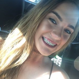 Meet your Posher, Kayla